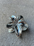 Hibiscus Metal Flower Claw Hairclip - Silver