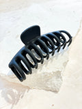 Regina Claw Clip - Black